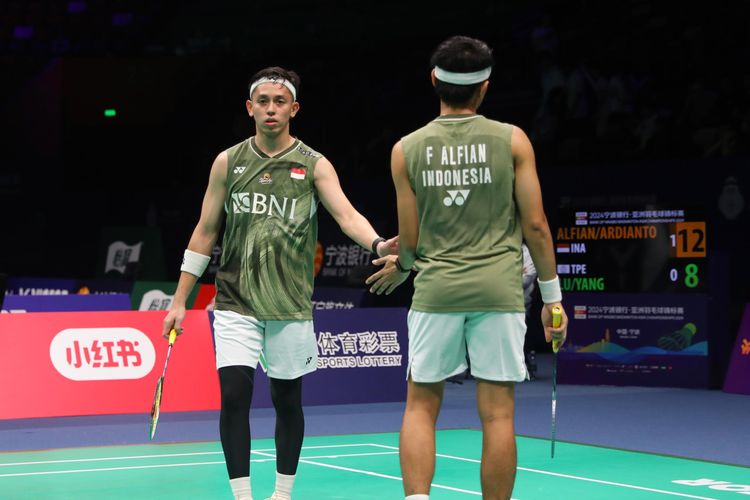 Fajar Alfian/Muhammad Rian Ardianto saat menyingkirkan Lu Ching Yao/Yang Po Han (Taiwan) dalam laga 16 besar Badminton Asia Championships 2024 di Ningbo, China, Kamis (11/4/2024). 