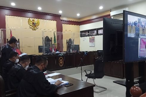 Indra Kenz Ajukan Eksepsi atas Dakwaan JPU, Pengacara: Yang Jadi Terdakwa Harusnya Pengelola Binomo