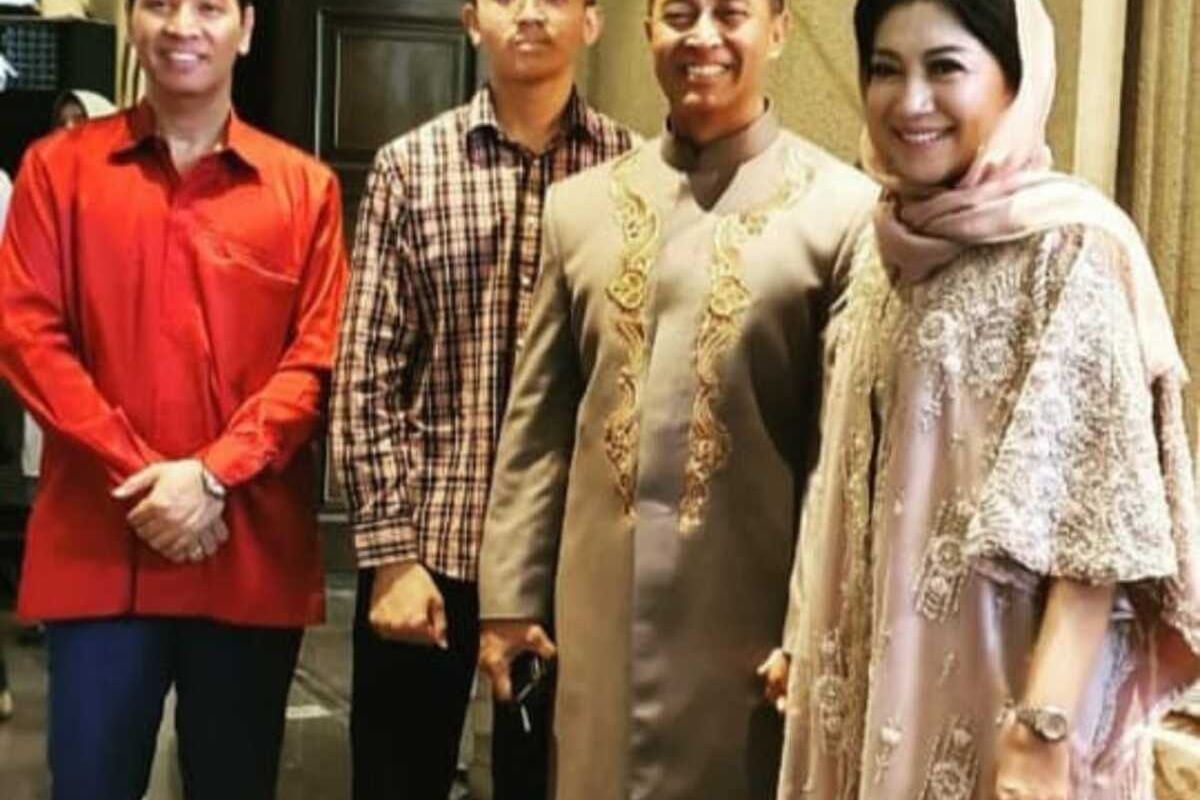 Alvaro bersama Ayahnya Kombes Pol. Bhirawa Braja Paksa(kiri) dan KASAD Jendral Andika Perkasa Serta Istri(kanan)