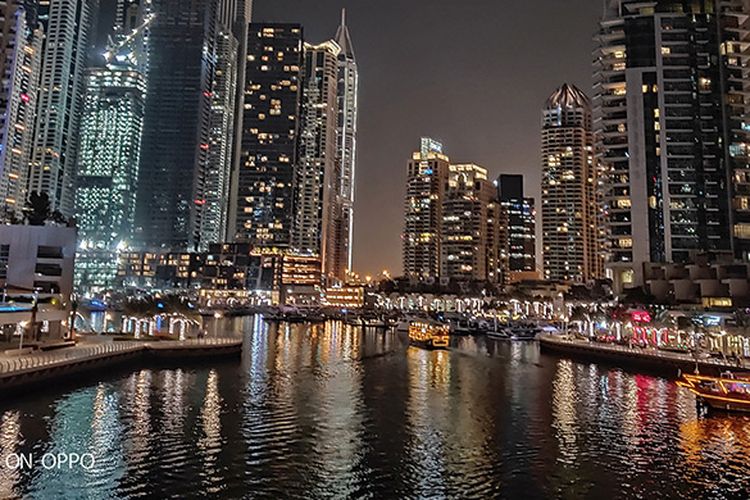 Keindahan Dubai diambil dengan fitur Night Mode dalam OPPO R17 Pro