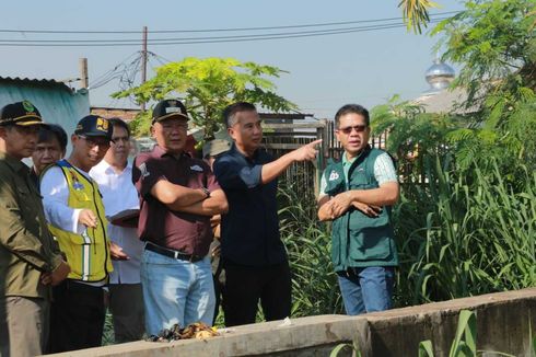 Pj Gubernur Jabar Klaim 80 Persen Banjir di Bandung Selatan Sudah Ditangani