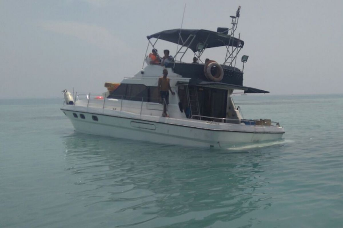 Speedboat KM Munir AH berpenumpang 12 WN China yang karam ketika berlayar dari Pulau Bintang ke Pulau Keramba, Minggu (20/8/2017). 