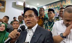 Soal Pemakzulan Jokowi, Yusril Ihza: Inkonstitusional, Prosesnya Panjang dan Memakan Waktu