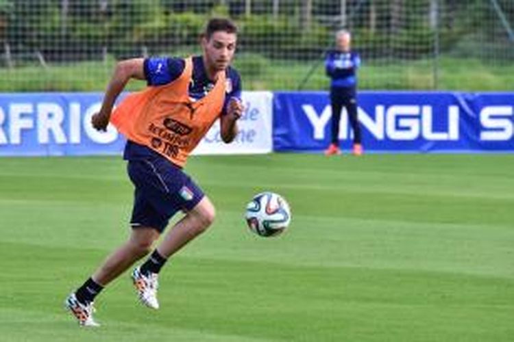 Bek tim nasional Italia, Mattia De Sciglio. 