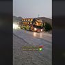 Lihat Bus Triple Decker, Dek Paling Bawah Ala Limousine