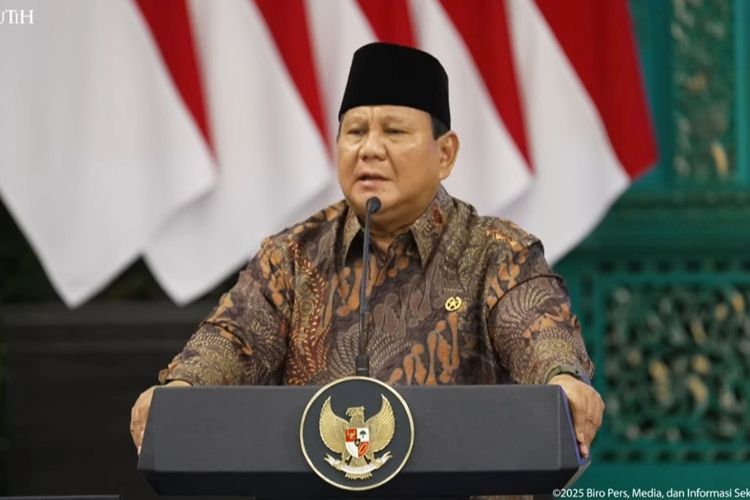 Presiden Prabowo Subianto memimpin sidang kabinet paripurna dalam rangka satu tahun pemerintahannya di Istana Negara, Jakarta, Senin (20/10/2025).