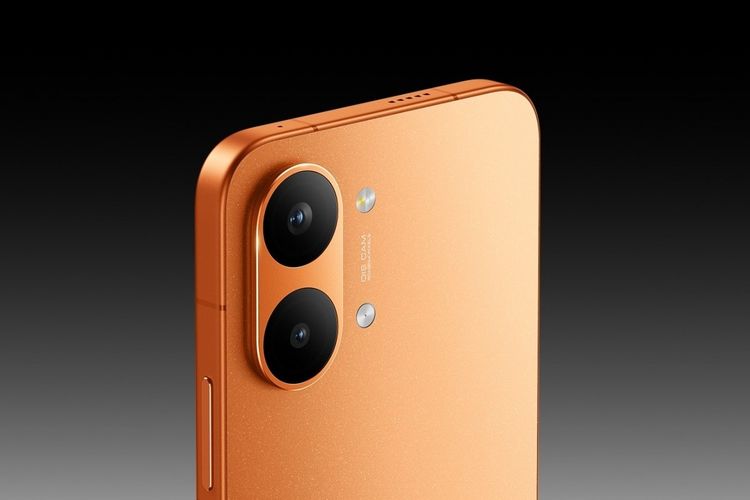 Redmi Turbo 5 Max dibekali dua kamera belakang, terdiri dari kamera utama 50 MP (sensor Light Fusion 600, OIS) serta kamera ultrawide 8 MP.