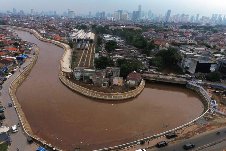 Normalisasi Sungai Ciliwung di Kampung Melayu