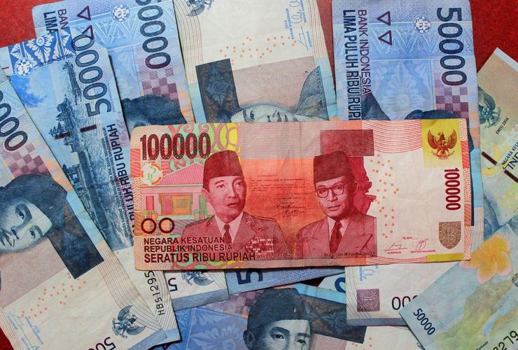 Rupiah Melemah dan Inflasi Mengintai, Apa yang Harus Diwaspadai Masyarakat?