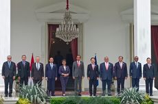 Indonesia President Receives ASEAN Foreign Ministers at Merdeka Palace