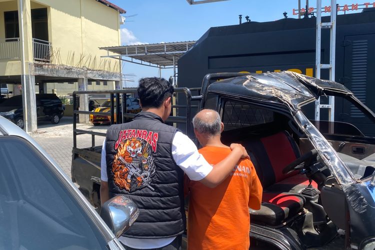 Mobil Diduga Bawa Sapi Curian Terguling Saat Dikejar Warga Wonosobo, 2 Orang Kabur ke Kebun Salak