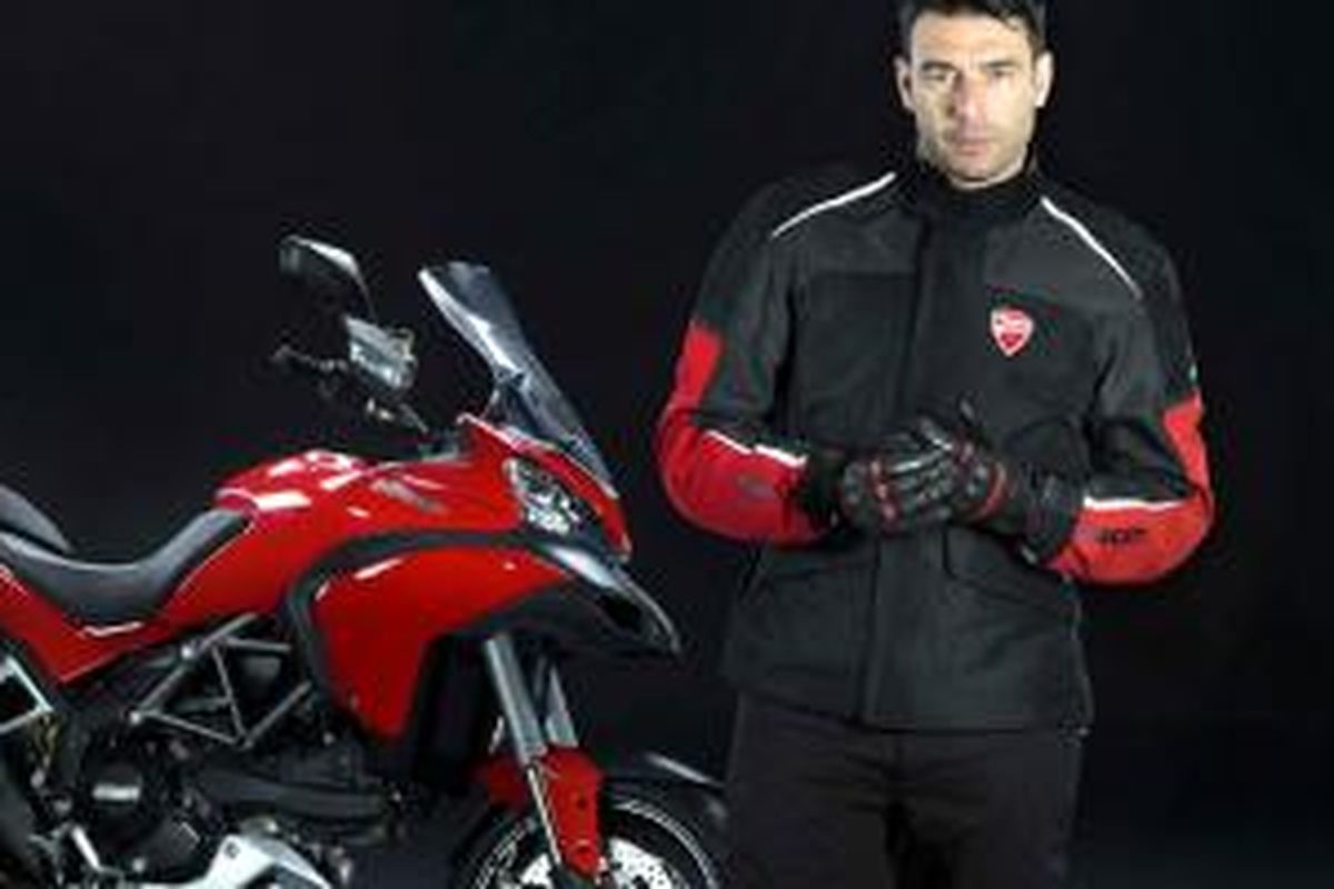 Ducati Multistrada D Air, satu paket dengan jaket berkantung udara dari Dainese.