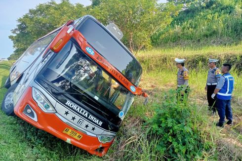 Kecelakaan Bus di Tol Batang, Rosalia Indah Ucapkan Dukacita dan Siap Tanggung Jawab