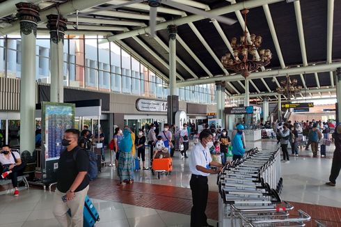 Jumlah Penumpang di Bandara Soekarno-Hatta Kembali Melonjak Jelang Libur Hari Raya Waisak