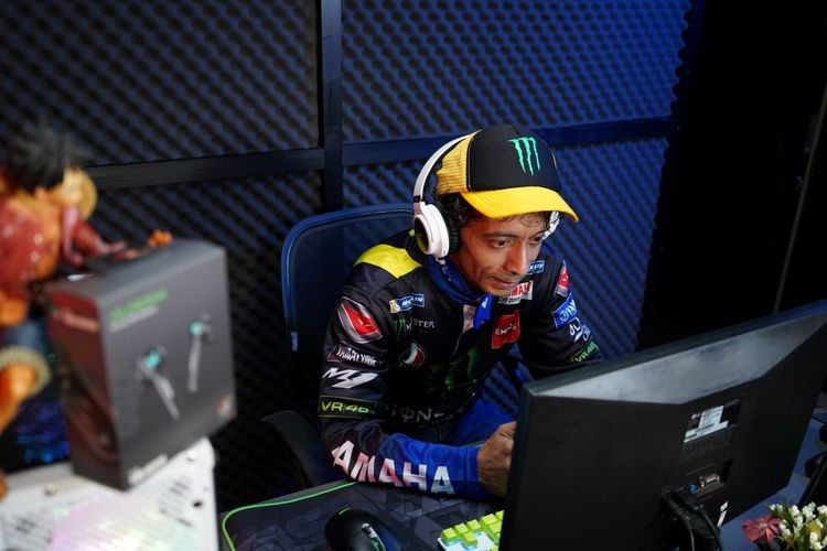 Zakki Haikal mengaku memiliki hobi bermain game online dan sejak lama menjadi penikmat MotoGP.