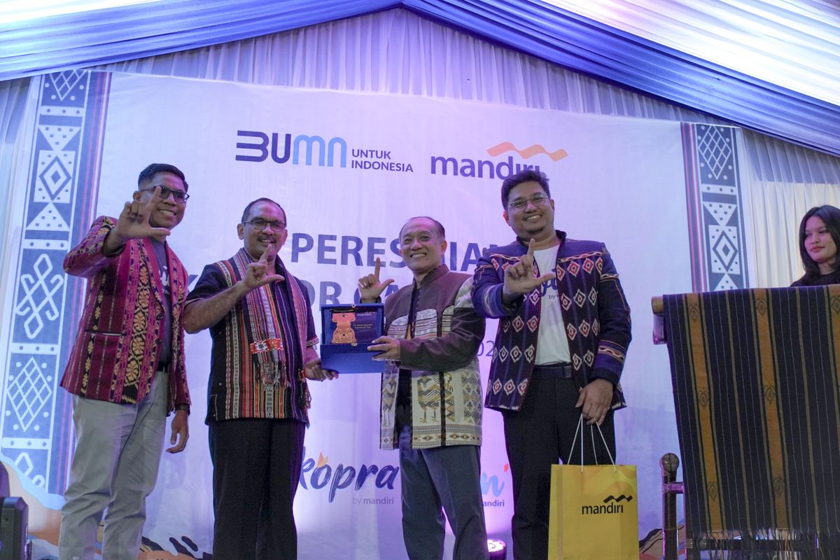 Bank Mandiri meresmikan pengoperasian Kantor Cabang Pembantu (KCP) Alor di Jl. Jend. Sudirman, Kalabahi Tengah, Kecamatan Tlk. Mutiara, Kabupaten Alor, Nusa Tenggara Timur, Sabtu (26/4/2025)