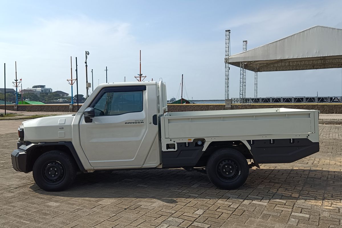 Toyota Hilux Rangga Diesel Manual Standard Pick Up