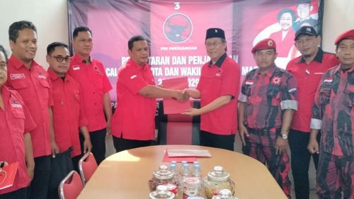 Ketua DPRD Kota Magelang Ambil Formulir Pilkada 2024 Lewat PDI-P