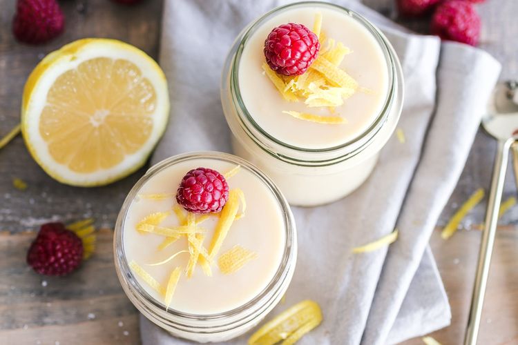 Ilustrasi lemon silky pudding.