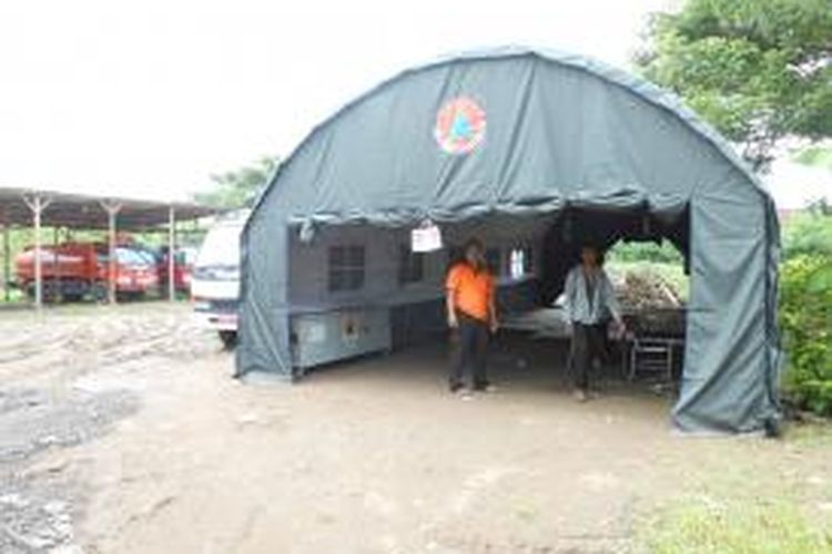 Posko siaga banjir di kantor Badan Penanggulangan Bencana daerah (BPBD)Kabupaten Demak, Sabtu (14/12/2013)