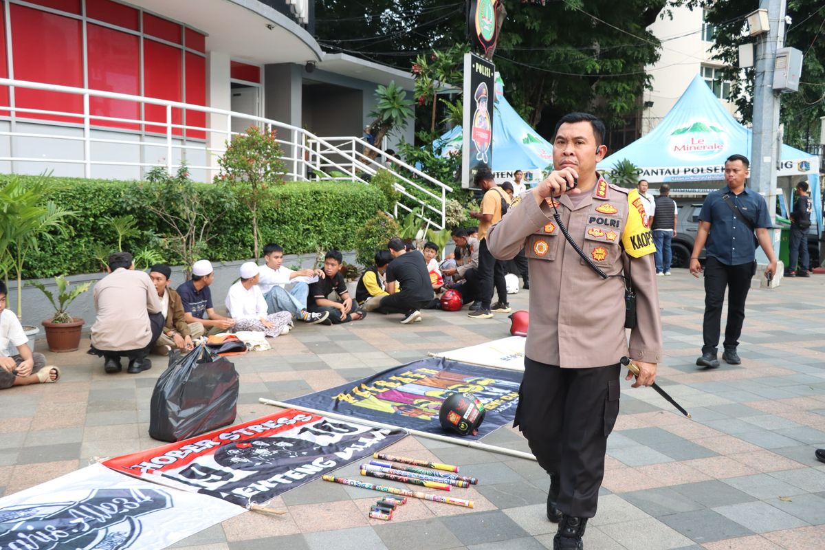 Kapolres Metro Jakarta Pusat Kombes Susatyo Purnomo Condro saat patroli di Bundaran HI, Menteng, Selasa (2/4/2024).