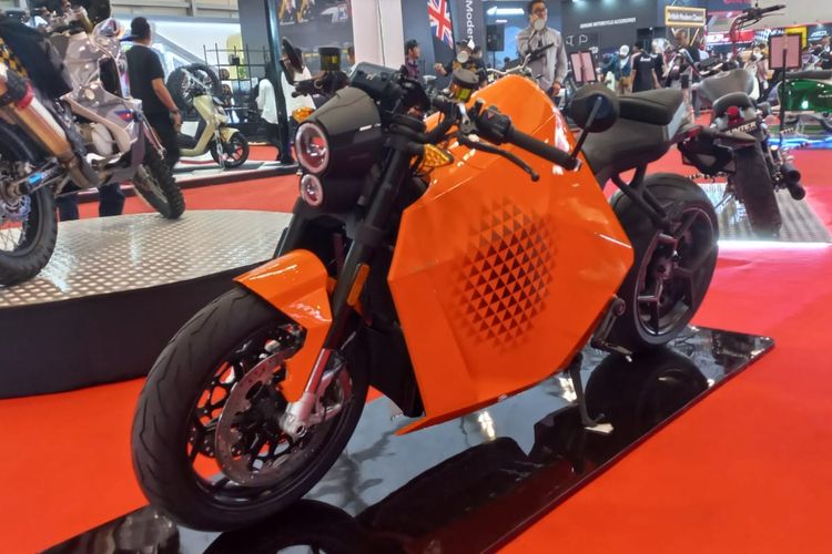 Motor listrik Hunter Davinci meluncur di Indonesia Motorcycle Show (IMOS) 2024