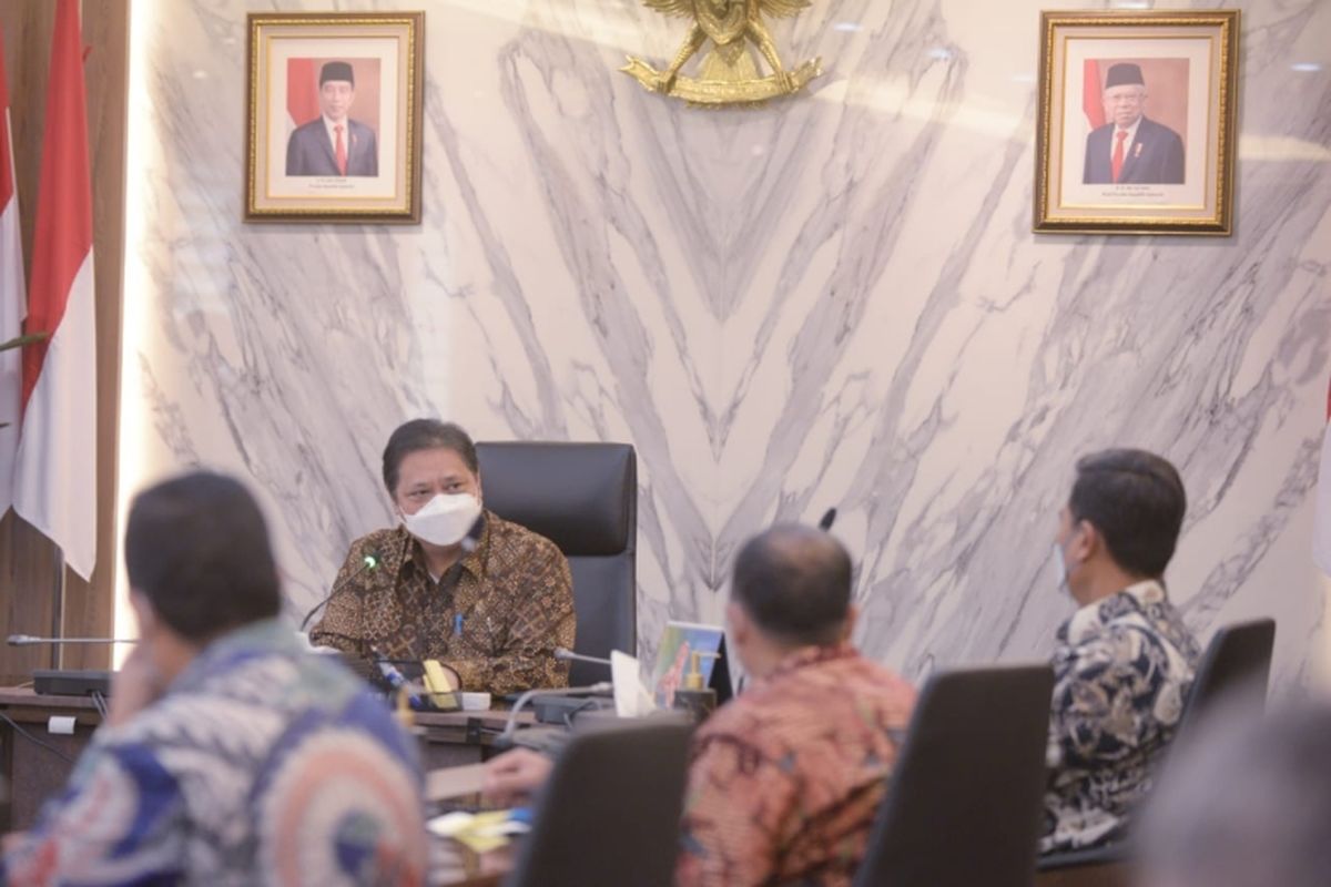 BPJamsostek mengadakan audiensi bersama dengan direksi dan dewan pengawas BPJamsostek dan Menteri Koordinator Perekonomian Airlangga Hartarto di Gedung Ali Wardhana Kementerian Perekonomian, Selasa (4/5/2021).
