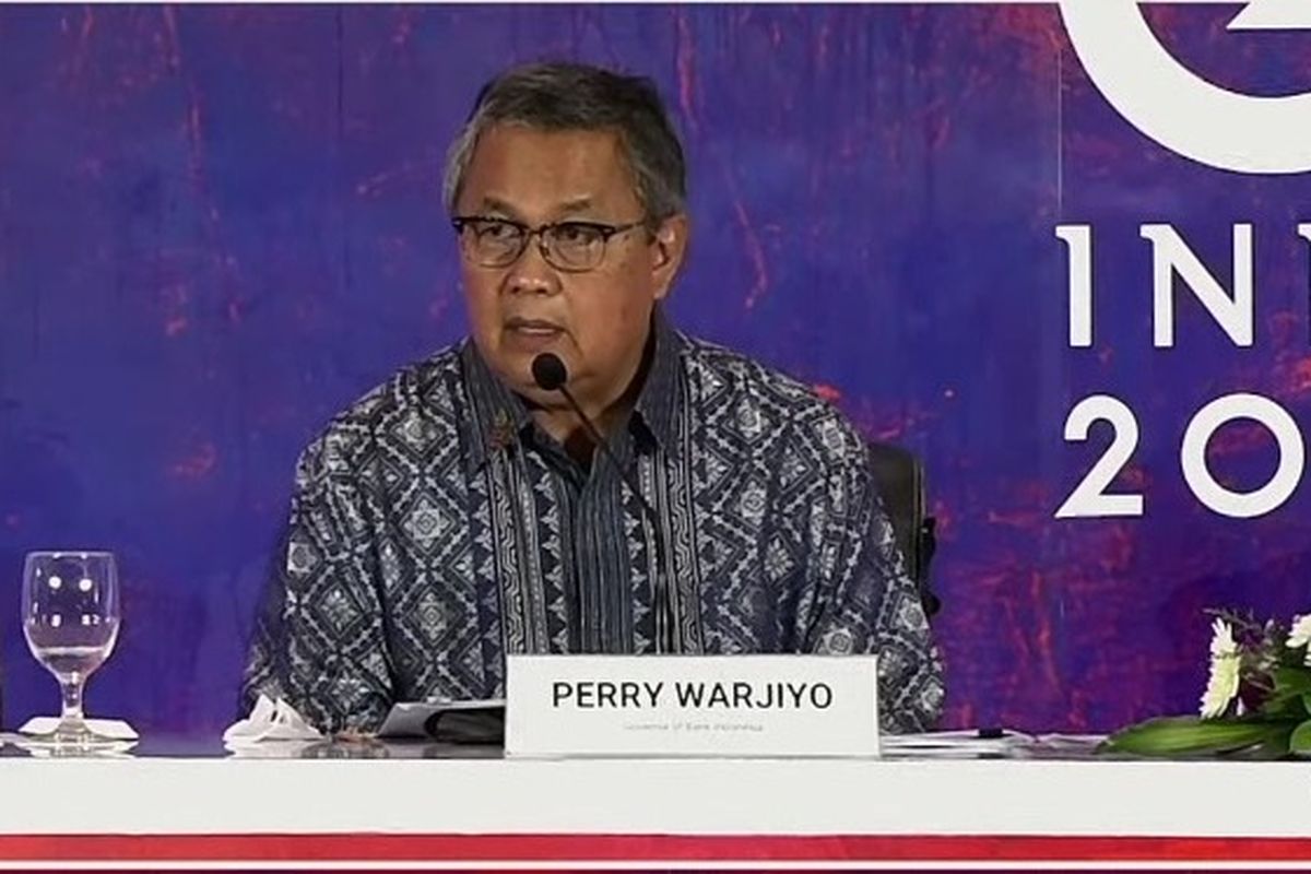 Gubernur Bank Indonesia Perry Warjiyo saat konferensi pers hasil pertemuan ketiga menteri keuangan dan gubernur bank sentral negara anggota G20 (3rd Finance Ministers and Central Bank Governors/FMCBG) di Bali Nusa Dua Convenience Centre di Bali pada Sabtu (16/7/2022).