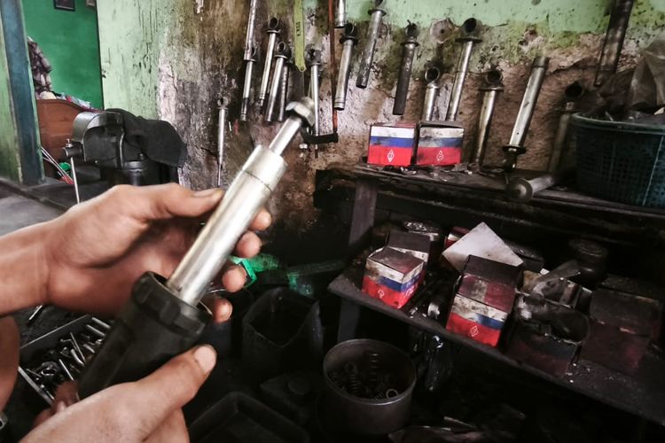 Tantangan bengkel spesialis kaki-kaki sepeda motor