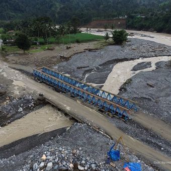 Jembatan Bailey di Kabupaten Aceh Tenggara, Provinsi Aceh yang dibangun oleh PT Hutama Karya (Persero).