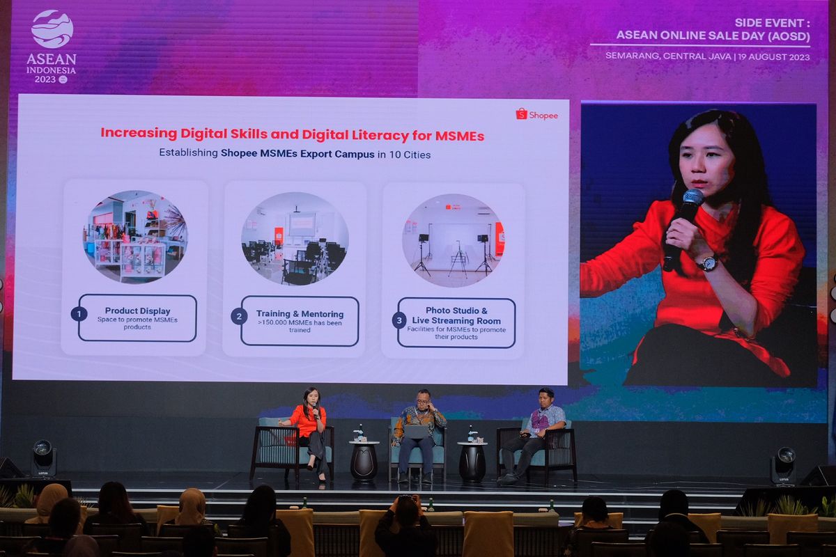 Direktur Eksekutif Shopee Indonesia Christin Djuarto memaparkan peran e-commerce dalam membuka peluang UMKM dalam negeri dapat berperan dalam ekonomi digital global melalui Program Ekspor Shopee.