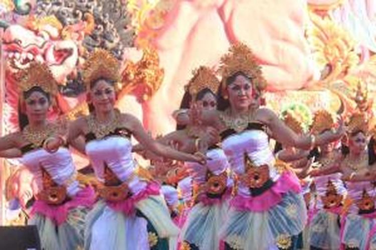Pembukaan Buleleng Festival di Singaraja, Bali, Jumat (23/8/2013).