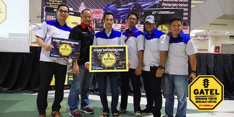 Anggota Datsun Go  Clun Indonesia (DGCI) mengikuti kegiatan Kumpul Komunitas Otomania di MGK Kemayoran