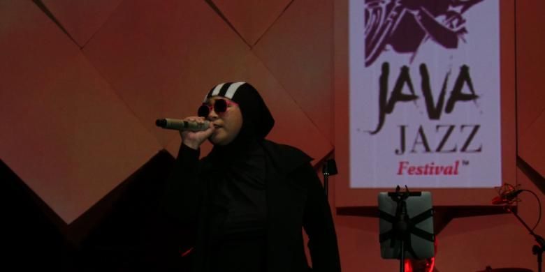 Melly Goeslaw tampil bersama band Potret di Java Jazz, JIExpo, Kemayoran, Jakarta Pusat, Jumat (6/3/2015).