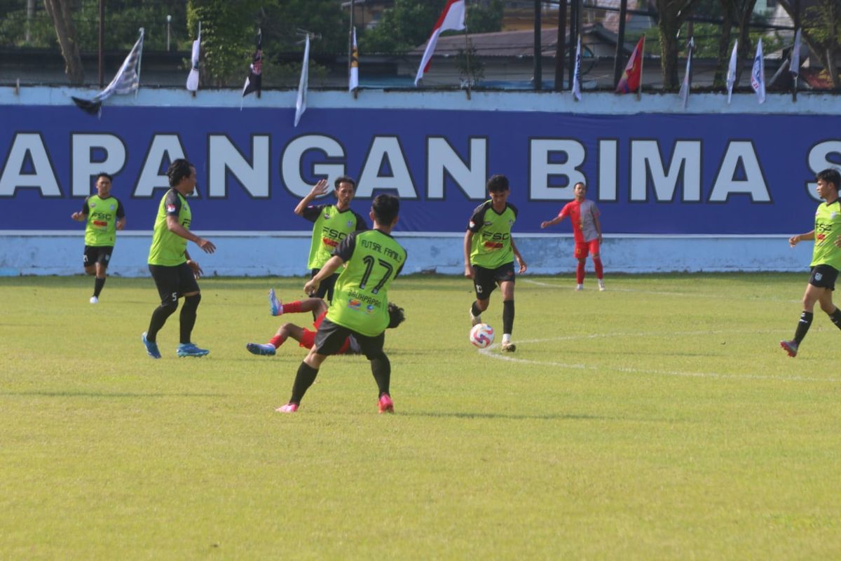 Pangkalan Udara (Lanud) Dhomber secara resmi menggelar Danlanud Cup XXVI, di Lapangan Bima Sakti, Balikpapan, Sabtu (19/4/2025).
