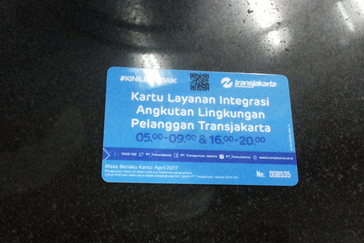 Kartu khusus yang dapat digunakan penumpang transjakarta yang ingin naik angkot KWK gratis pada jam-jam tertentu. Kartu ini dapat dibeli dengan harga Rp 15.000 di beberapa halte transjakarta, salah satunya di Halte Transjakarta PGC Cililitan.