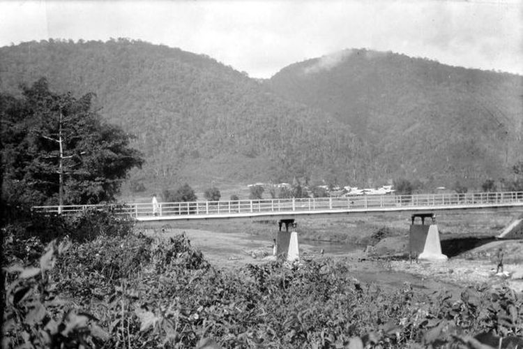 Sebuah jembatan di jalan menuju Takengon Aceh Tengah, Sumatera Utara