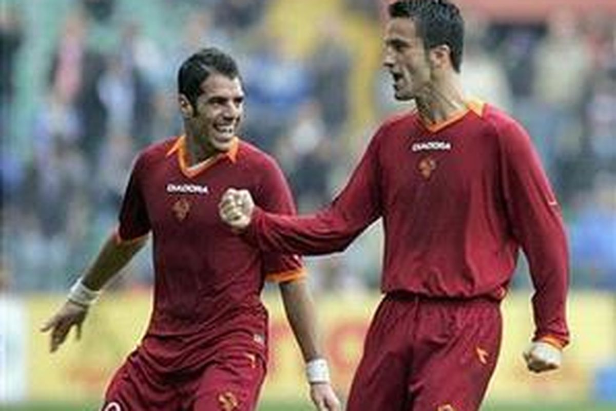 Christian Panucci (kanan)