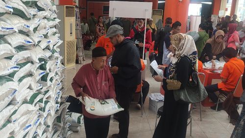 Bantuan Sosial Jelang Pilkada 2024