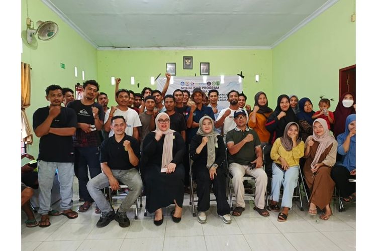 Kegiatan pelatihan K3 yang diadakan Tim Universitas Islam Al-Azhar (Unizar) melalu program Kosabangsa. 