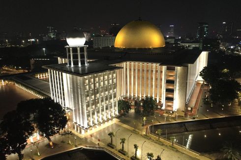 Canggih, Masjid Istiqlal Dipasangi 3.375 Lampu yang Bisa Mengubah Suhu Warna 