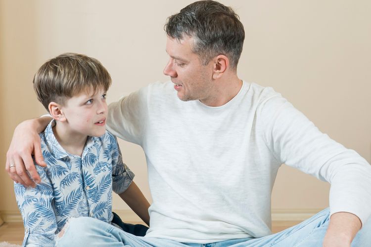 Berkaca dari Kasus FH UI, Psikolog Ungkap Cara Mendidik Anak Laki-laki Sejak Dini