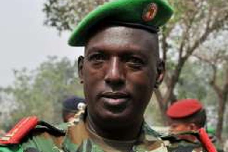 Jenderal Athanase Kararuza pernah memimpin misi perdamaian Uni Afrika ke Republik Afrika Tengah (CAR) pada tahun 2014. Ia tewas ditembak sekelompok orang bersenjata di Burundi, Senin (25/4/2016).