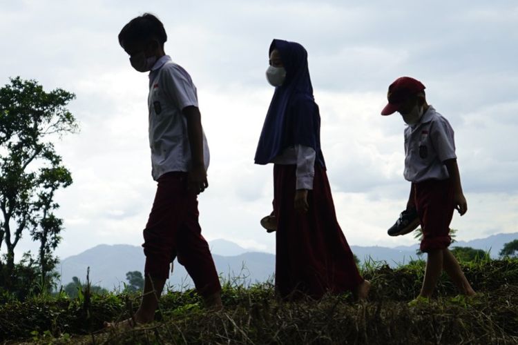 Ilustrasi anak-anak Indonesia yang kini sedang menghadapi darurat krisis iklim.