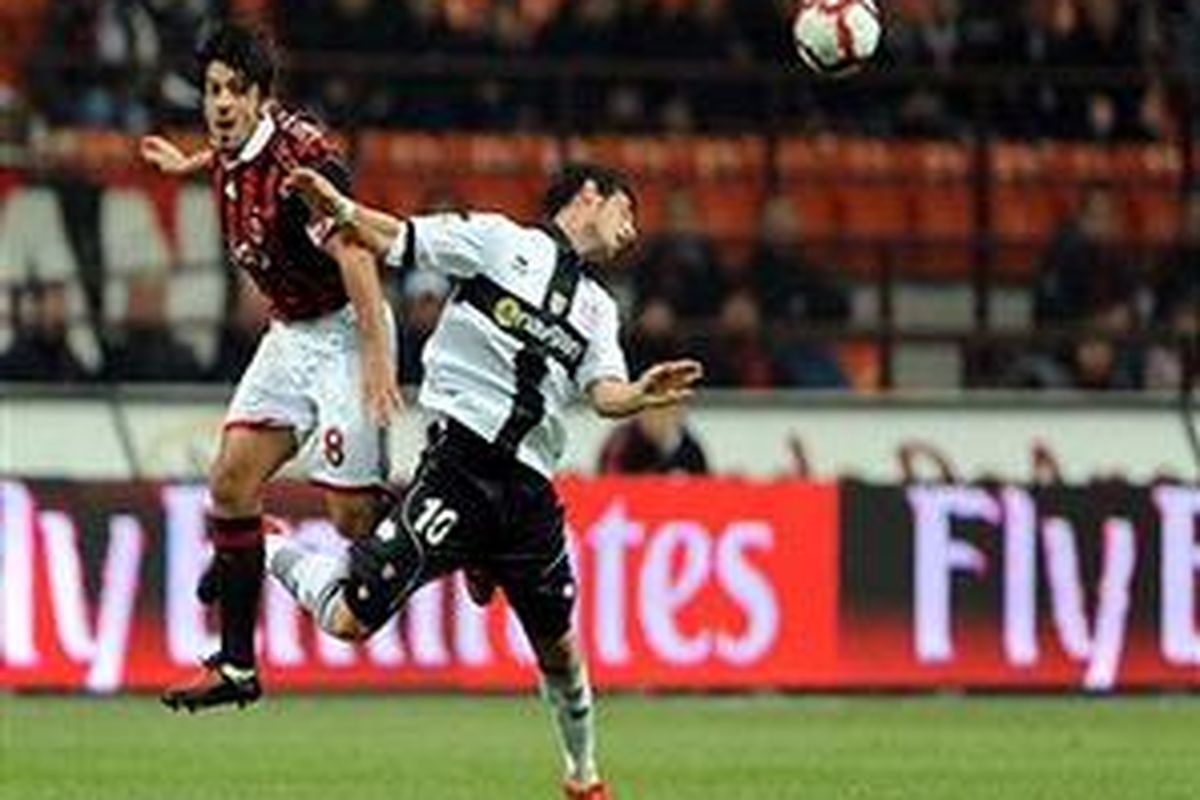 Gelandang AC Milan, Gennaro Gattuso (kiri).