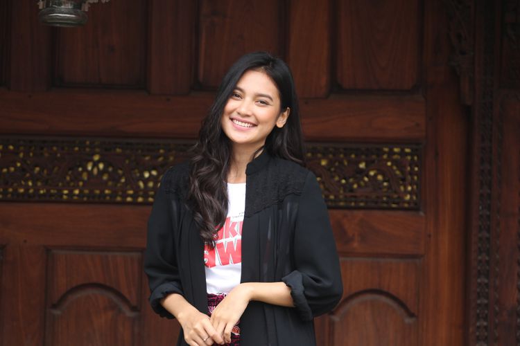 Indah Permatasari berpose seusai mempromosikan film yang dia bintangi, ''Takut Kawin'', di Palmerah, Jakarta, Kamis (1/3/2018). 