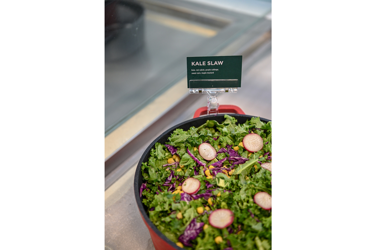 Kale Slaw, salah satu menu salad andalan Naughty by Nature.