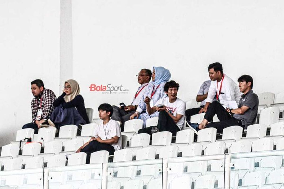 Shin Tae-yong turut hadir dalam pertandingan PSM Makassar melawan Kaya Futbol Club?Iloilo di Stadion Madya, Senayan, Jakarta Selatan, Selasa 10 Maret 2020.