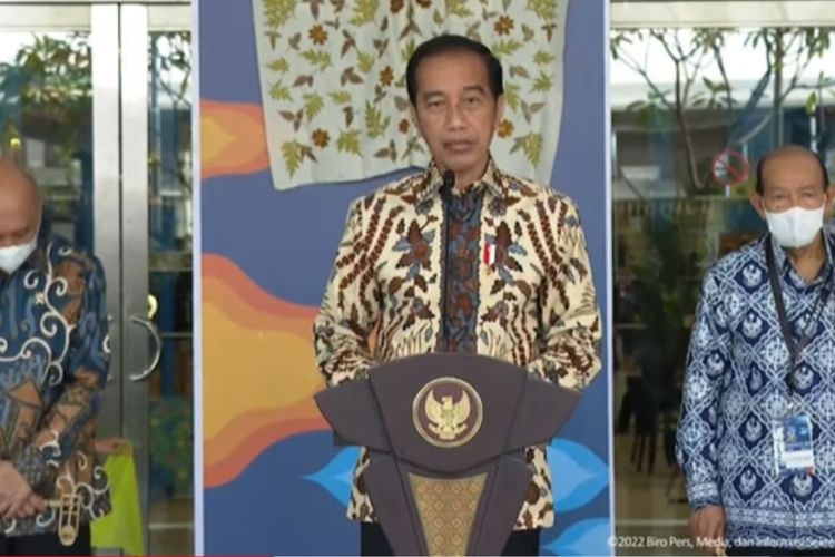 Presiden Joko Widodo saat membuka The Jakarta International Handicraft Trade Fair (Inacraft) 2022 di Jakarta Convention Center, Rabu (23/3/2022).