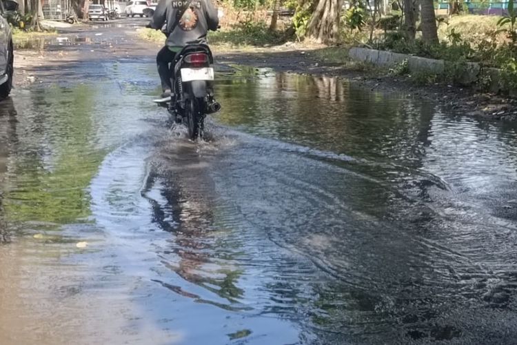Surabaya Banjir di 17 Titik, Pemkot Sebut Karena Hujan dan Air Laut Pasang